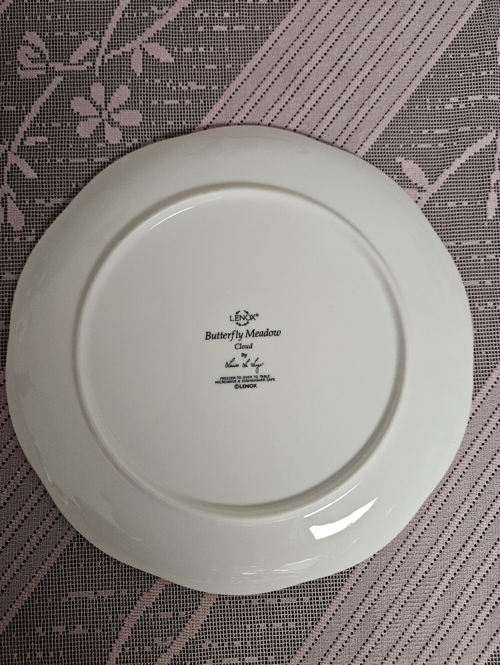 Lenox White Scalloped Butterfly Meadow Dinner Plate - Picture 2 of 2